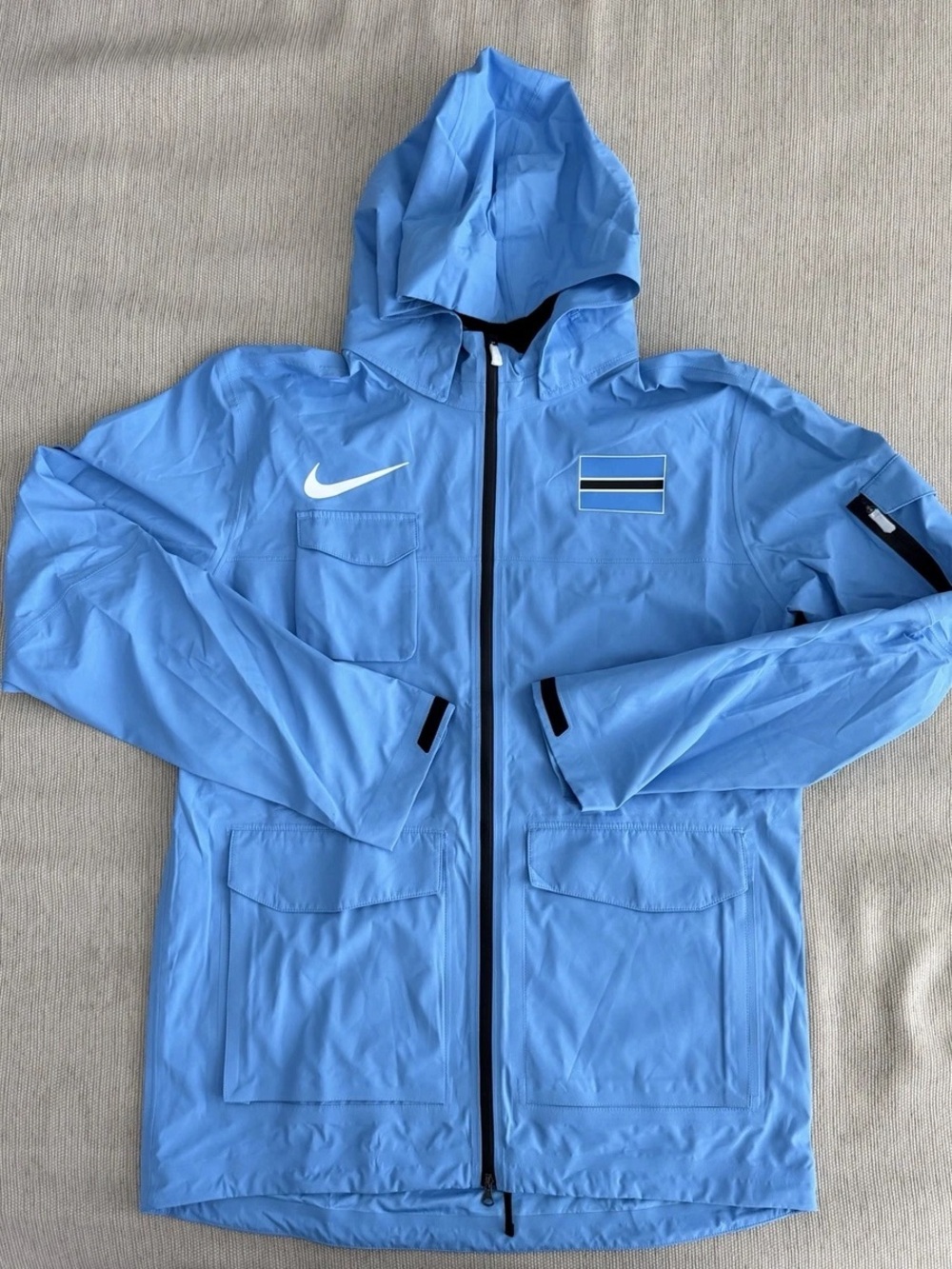 Nike Men’s PRO TEAM ELITE Jacket storm fit XS Botswana Olympic tean